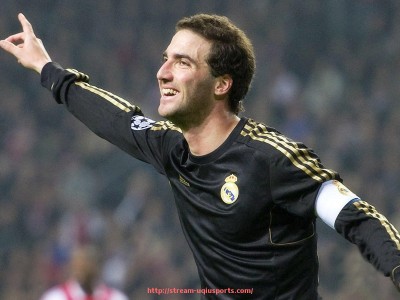 U球体育直播-热刺队在欧冠联赛中的历年战绩与高光表现